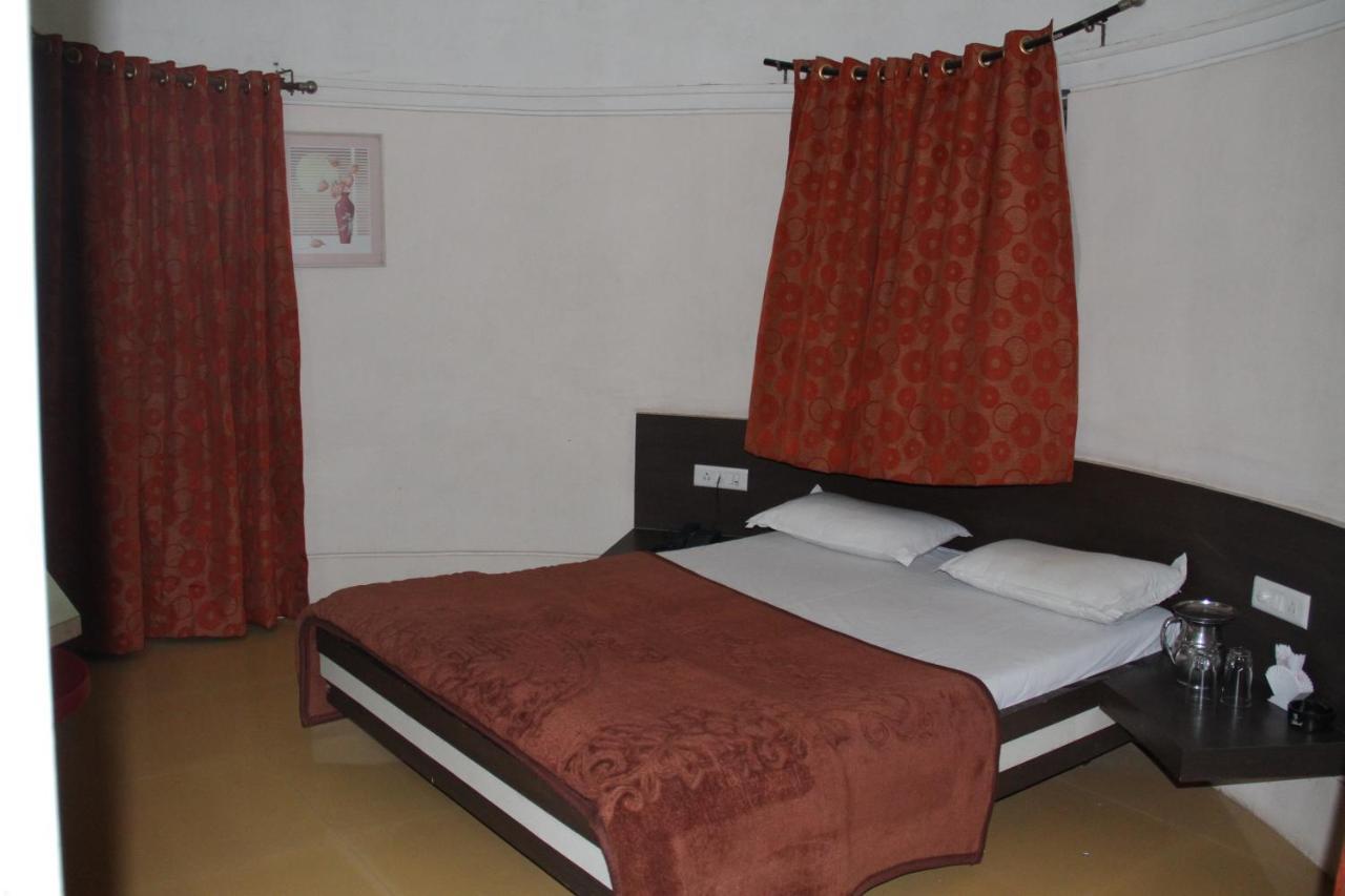 Hotel Tapovan Nashik Exterior foto